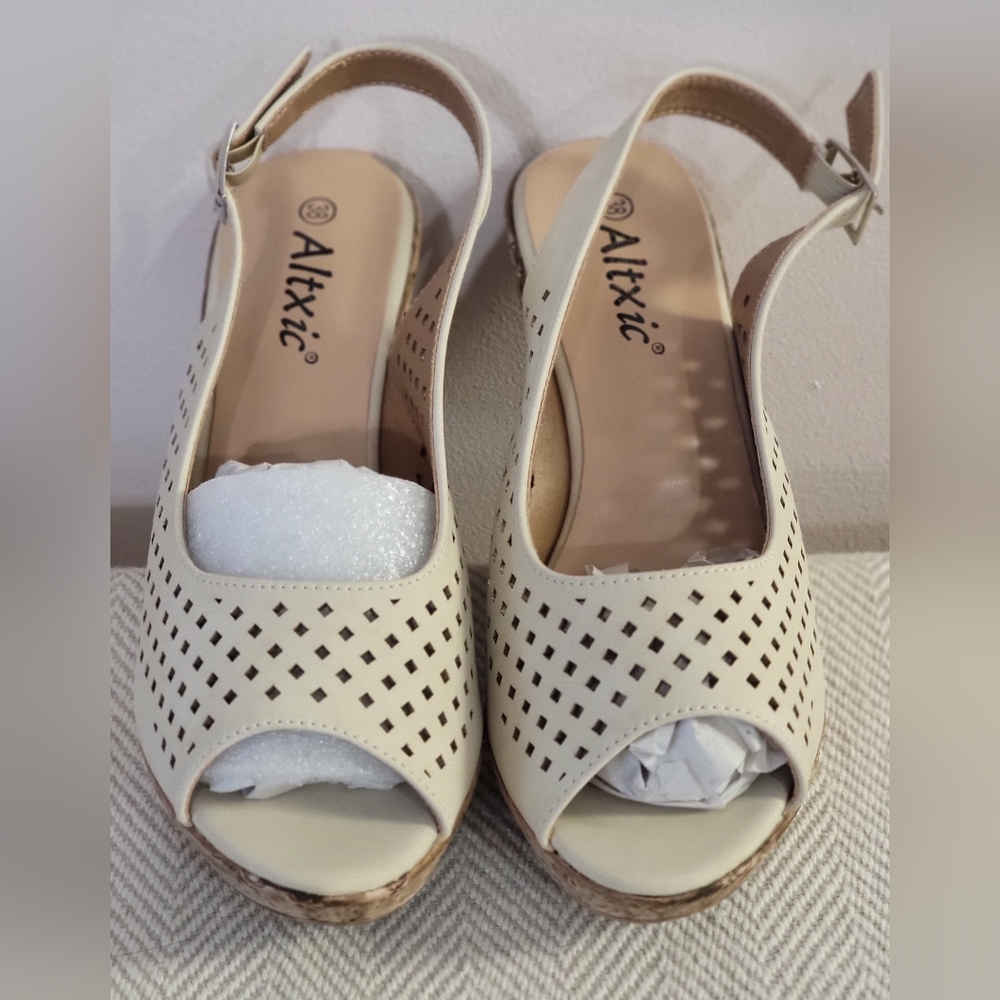 Women's Beige Espadrille Sandals
